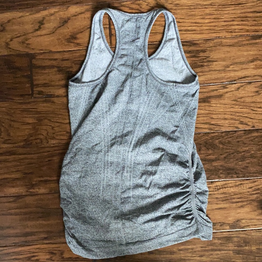 Athleta Gray Rouched Workout Top - Picture 2 of 4